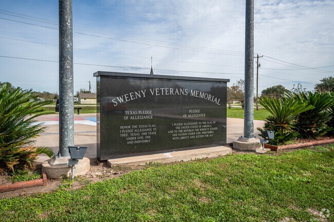 The Sweeny Veterans Memorial is a public space to pay your respects located in Sweeny.