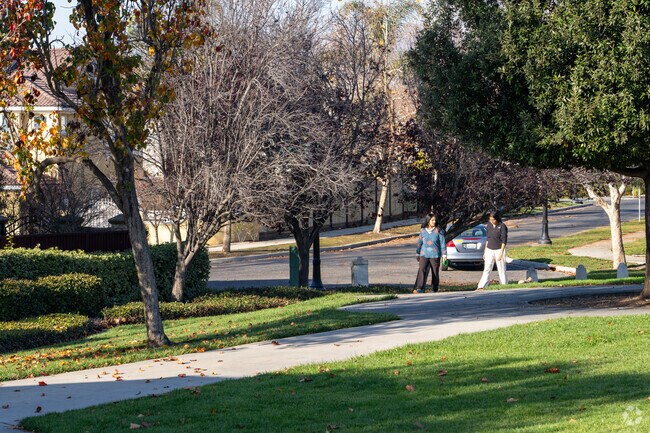 Murillo’s Casabella Park is a favorite for leisurely morning walks.