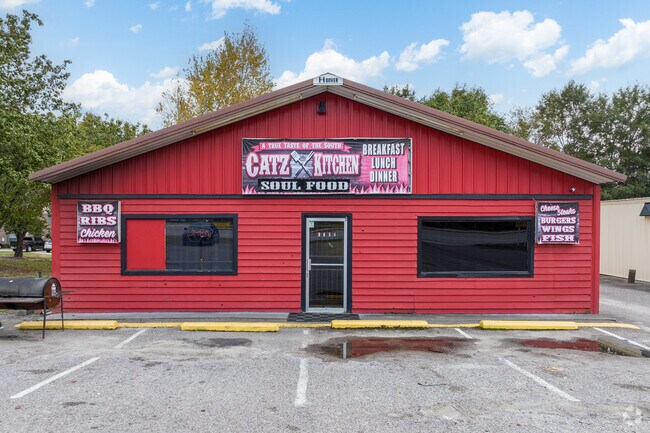 Catz Kitchen is one of the most popular restaurants in the Southside area.