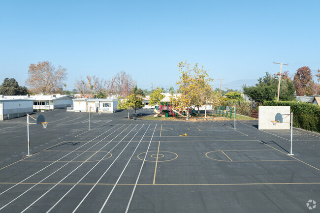Granada Elementary School  has multiple basketball courts.