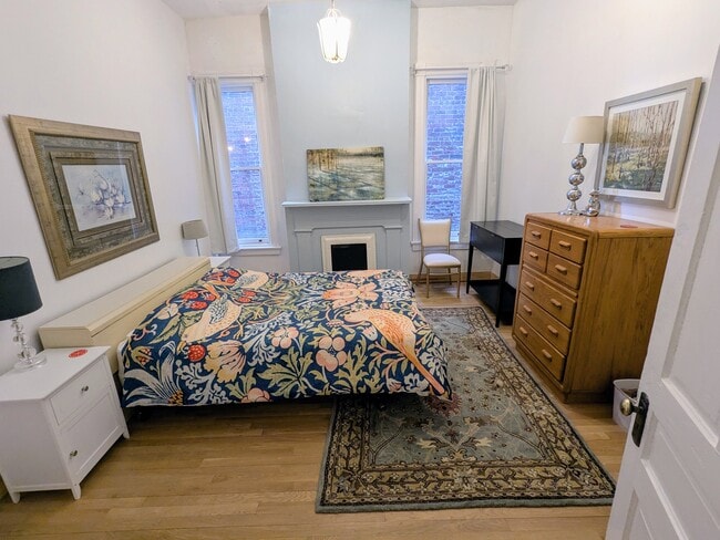 1816 W Grace St unit A, Richmond, VA 23220 - photo 3