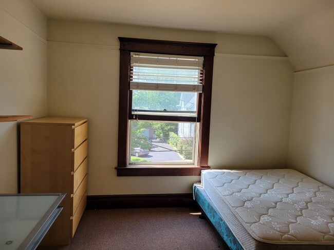 523 S 4th Ave unit Main, Ann Arbor, MI 48104 - photo 7