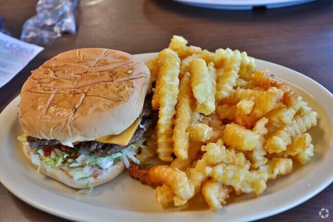 Honea Path diners may stop in at Lou and Perry's for a burger.