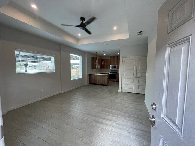 3317 Duke Ave unit 4, McAllen, TX 78504 - photo 3