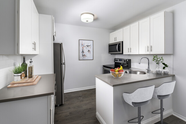 Chatham on Main, Chatham, NJ 07928 - photo 4