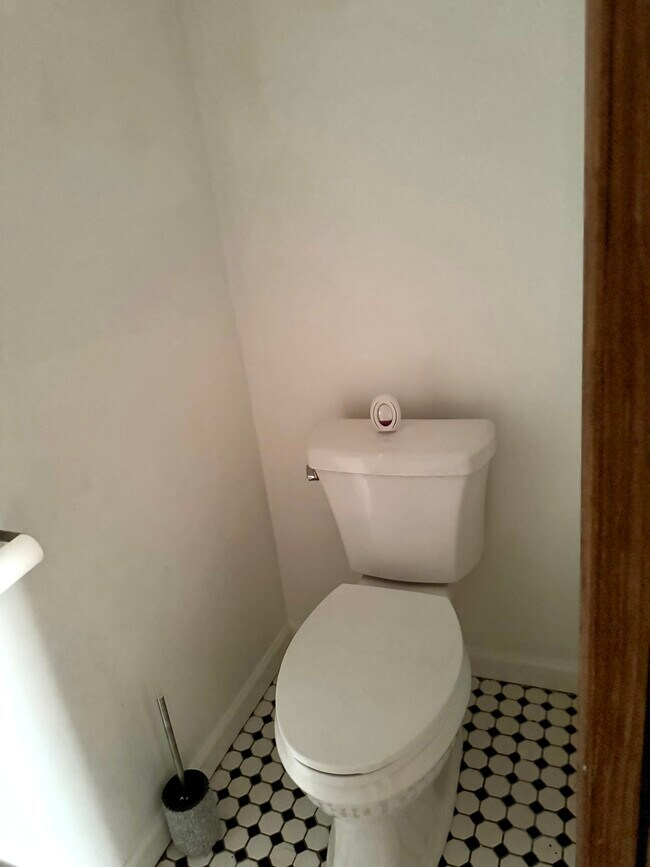 460 Prospect Dr, North Wilkesboro, NC 28659 - photo 7