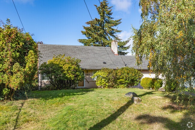 Ramblers are some of the more common single-family home types found in Boulevard Park.