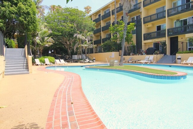 770 W Imperial Ave unit 33, El Segundo, CA 90245 - photo 2