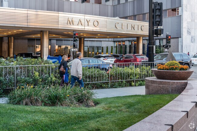 Meadow Park residents enjoy proximity to the Mayo Clinic, offering world-class healthcare.