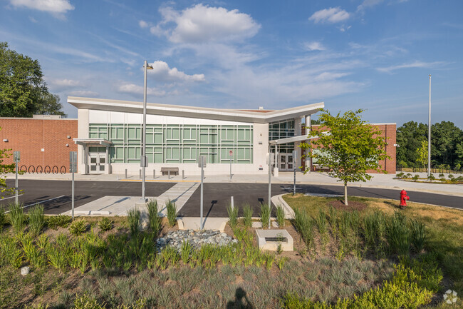 Stonegate Elementary School 2