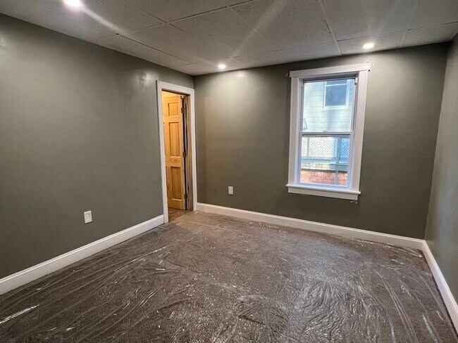 81 Merrifield St unit 1, Worcester, MA 01605 - photo 4