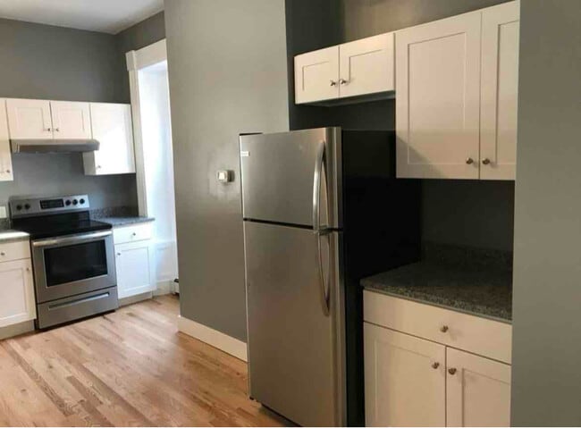 74 3rd St unit 2, Bangor, ME 04401 - photo 5