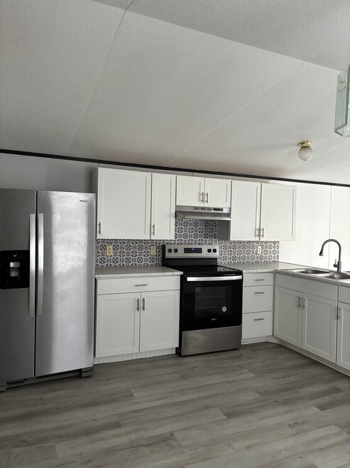 212 Quail Ridge Dr, Kyle, TX 78640 - photo 1