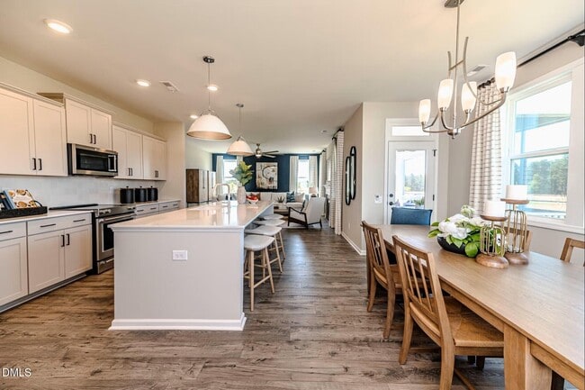 2004 Upland Ln, Durham, NC 27712 - photo 3