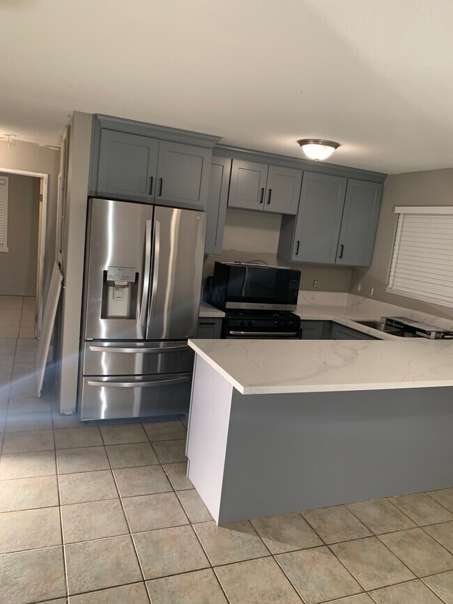 250 N Hargrave St unit 2, Banning, CA 92220 - photo 5