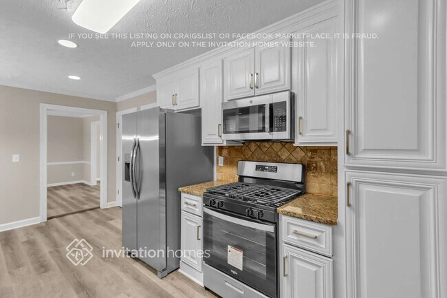 6412 Phillips Place, Lithonia, GA 30058 - photo 6