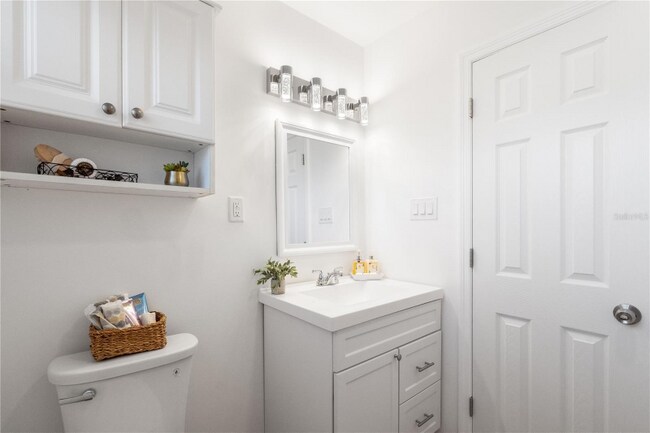 2802 21st St W, Bradenton, FL 34205 - photo 4