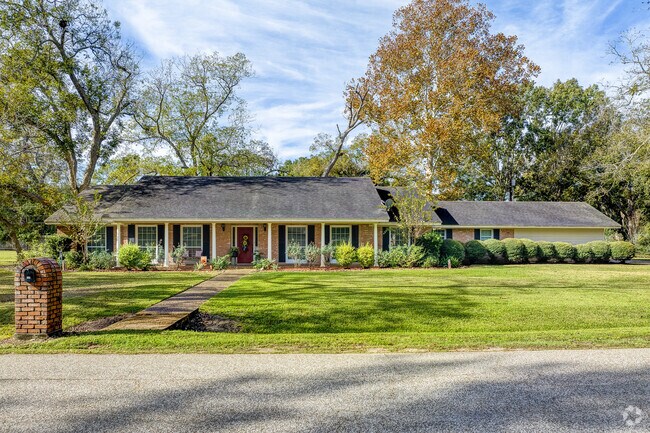 West Columbia, TX, showcases charming ranch-style homes, epitomizing relaxed Southern living.