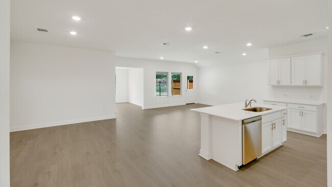 548 Tekoa Dr, Georgetown, TX 78628 - photo 4