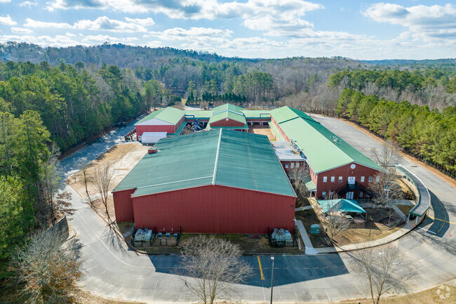 Cherokee Charter Academy has a 13 to 1 student-teacher ratio.