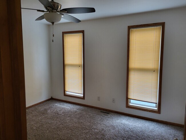 312 N Illinois St unit 2nd Floor, Remington, IN 47977 - photo 5