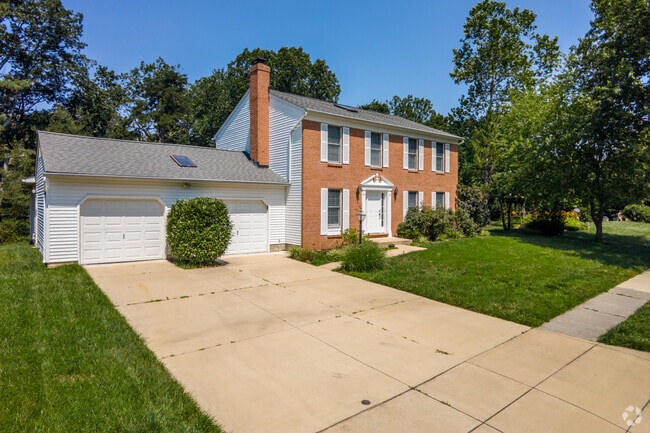 Prospective buyers may choose to explore one of Pasadena's modern colonial homes.