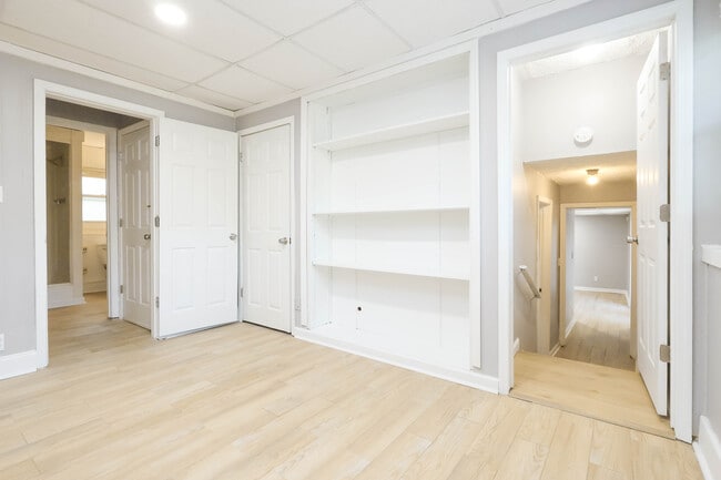 225 Willow Lake Ln, Sharpsburg, GA 30277 - photo 3