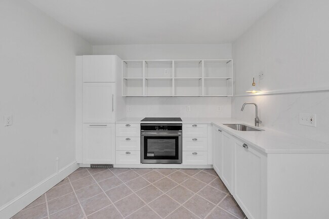 31 Justin Rd unit 2, Brighton, MA 02135 - photo 4