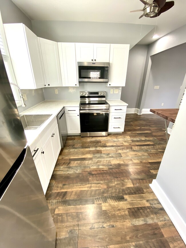 605 Beechwood Ave Unit Apartment A, Carnegie, PA 15106