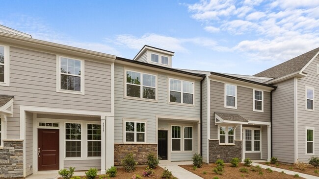 2923 Herringbone Rd, Charlotte, NC 28208 - photo 3