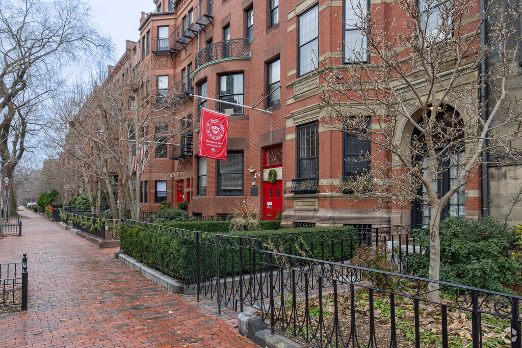 The Newman School in Boston has an overall grade of A+ on Niche.