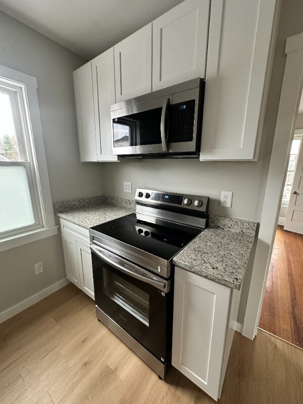 84 Exeter Ave unit 2, Manchester, NH 03103 - photo 4