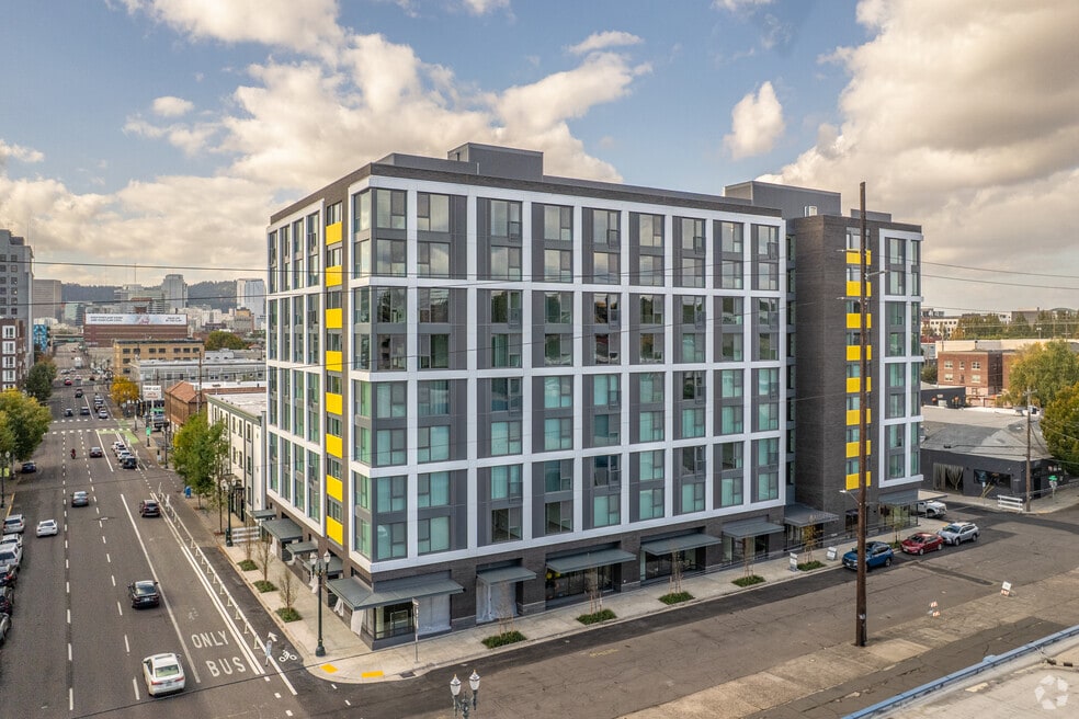 Alder 9, Portland, OR 97214 - photo 1