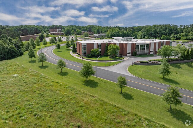 Jasper is home to a Vincennes University satellite campus.