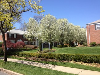125 Gates Ave, Montclair, NJ 07042