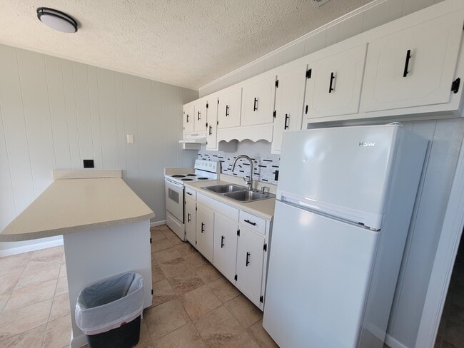 6529 Chipewa St unit F, Callaway, FL 32404 - photo 7