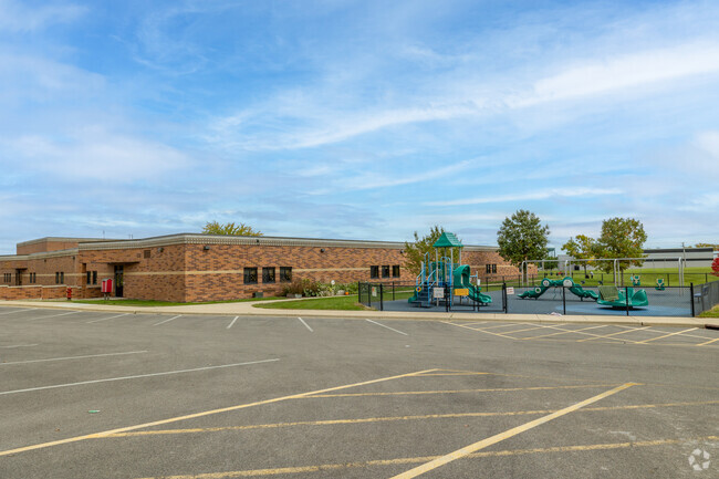 South Prairie Elementary School has a great fenced playground to keep students safe in Sycamore.