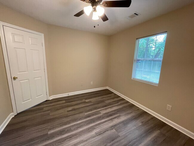 Smiths Station, Smiths Station, AL 36877 - photo 5