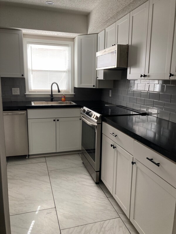 1608 Willowby St, Columbia, SC 29223 - photo 4