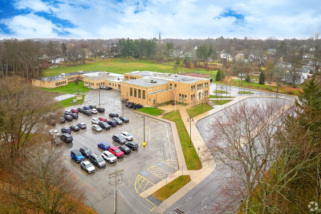 Aerial view of Lima Elementary School.