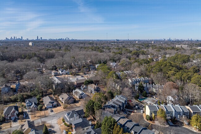 Decatur Heights is only a short commute by car or train to the city of Atlanta.