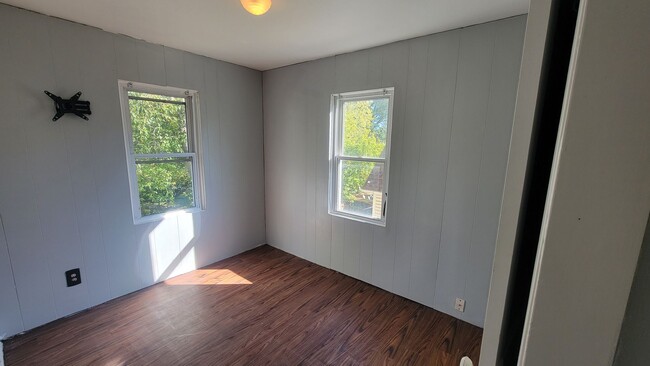 421 E Thornton St, Akron, OH 44311 - photo 6