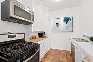 1843 N Cherokee Ave, Los Angeles, CA 90028