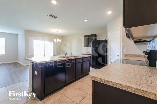 401 Panda Place, Davenport, FL 33837 - photo 6