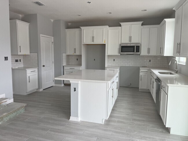 5166 Prairie Preserve Run, Saint Cloud, FL 34772 - photo 7