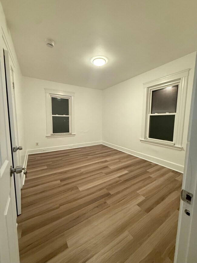 242 4th Ave unit 2, Woonsocket, RI 02895 - photo 6