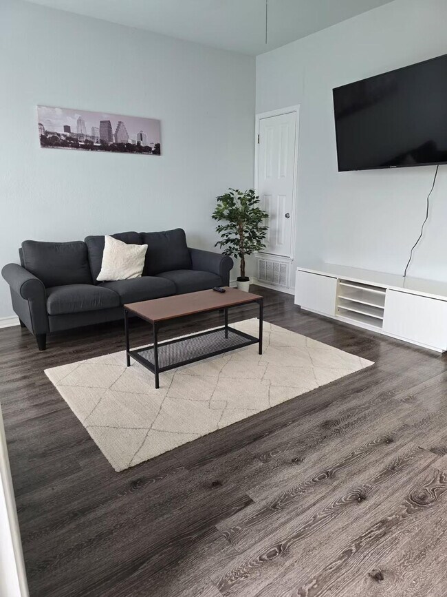 911 W 22nd St Unit ID1318670P, Austin, TX 78705