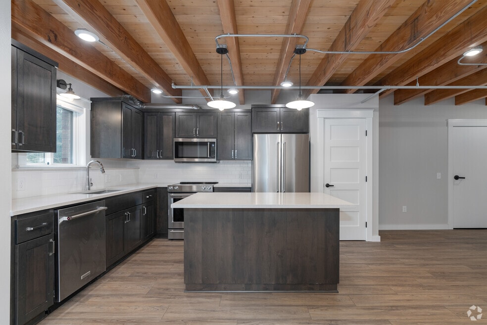 3BR, 2BA - 1,404SF - Kitchen
