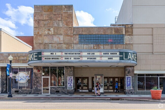 See a movie at the art deco Lake 8 Theater in Barberton.