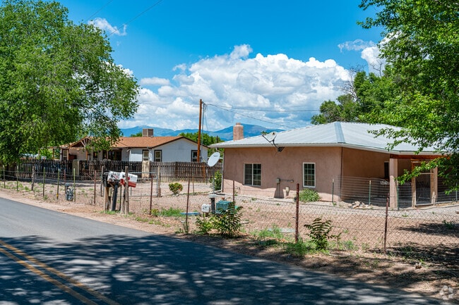 Santa Fe is about 17 miles south, keeping Jacona connected yet small-town.